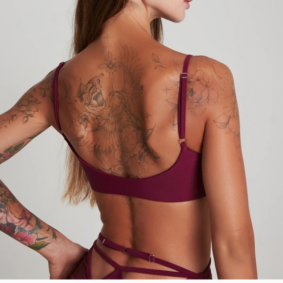 EUC Harna Wear Fierce Top - Wine,  Size S - Picture 7 of 9